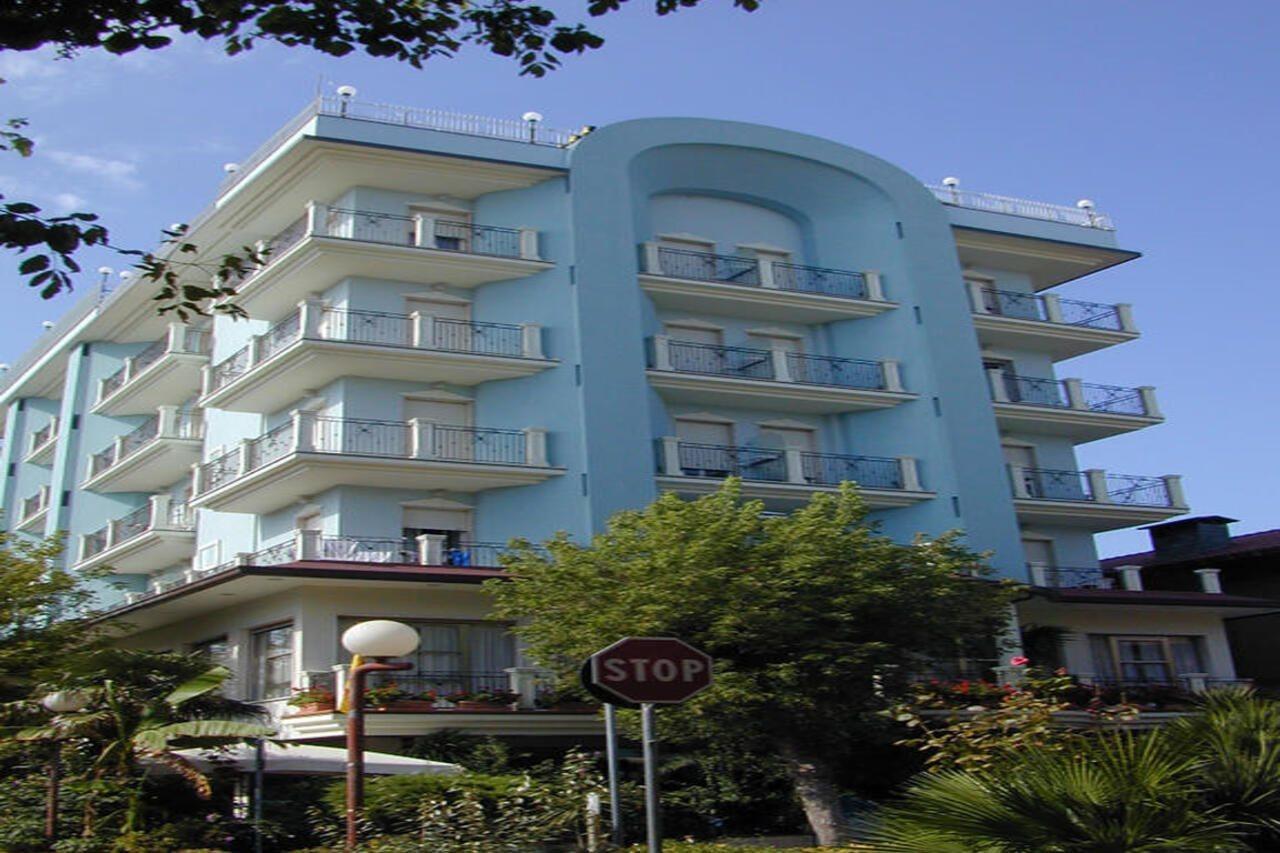 Hotel Atlantic Riviera Mare มิซาโน อาดรีอาติโก ภายนอก รูปภาพ