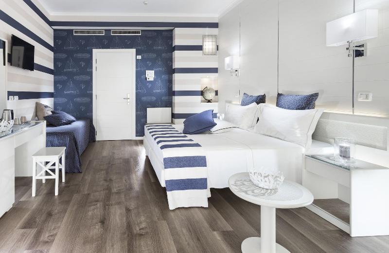 Hotel Atlantic Riviera Mare มิซาโน อาดรีอาติโก ภายนอก รูปภาพ